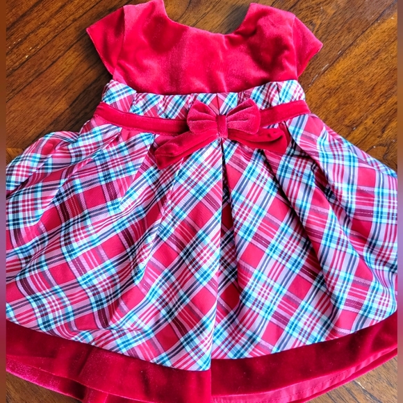 Holiday Dress Size 6-9 months. *Like New* - Picture 7 of 8